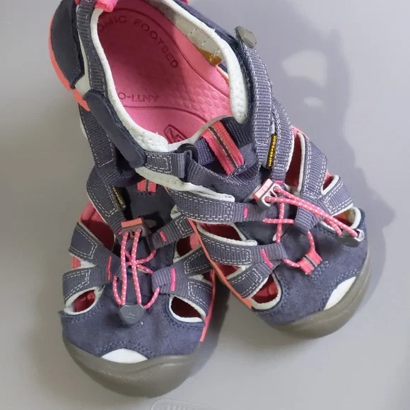 Keen Women's Sporty Pink and Gray Sandals - Picture 2 of 4